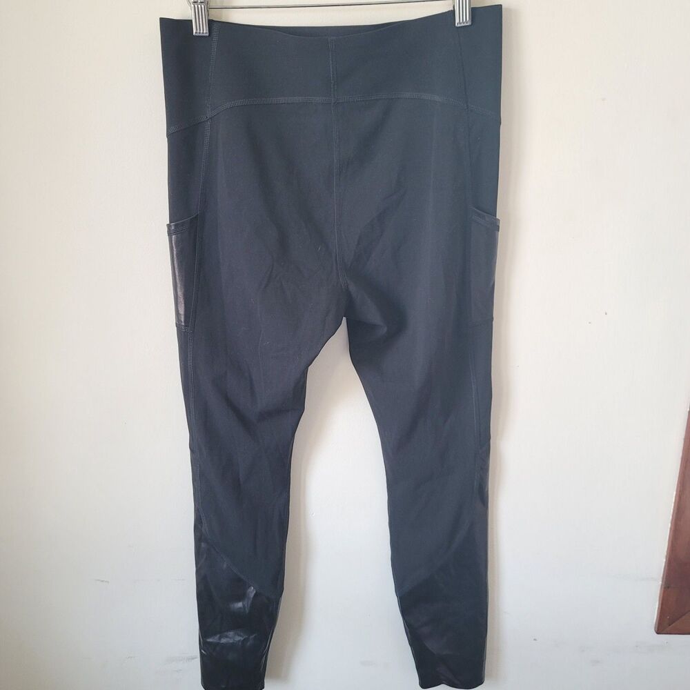 SPANX Every Wear Gloss Panel Pocket faux leather Black Shaping Leggings size L - Picture 7 of 10